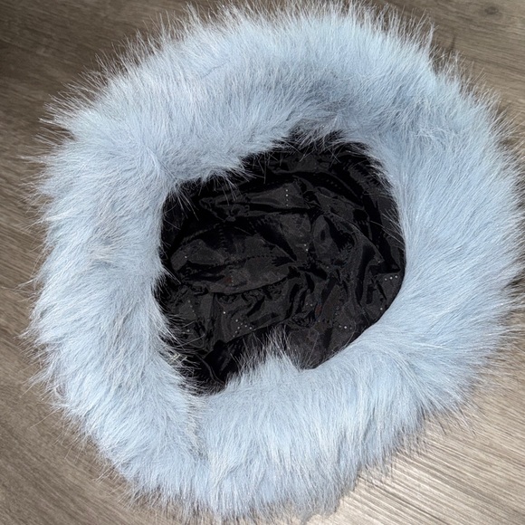 Free people X Unreal Fur ICE Queen Bucket hat - Picture 8 of 9